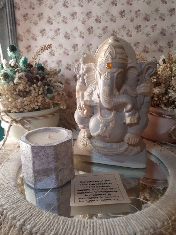 Producto - Trono Ganesha mas Velita de soja