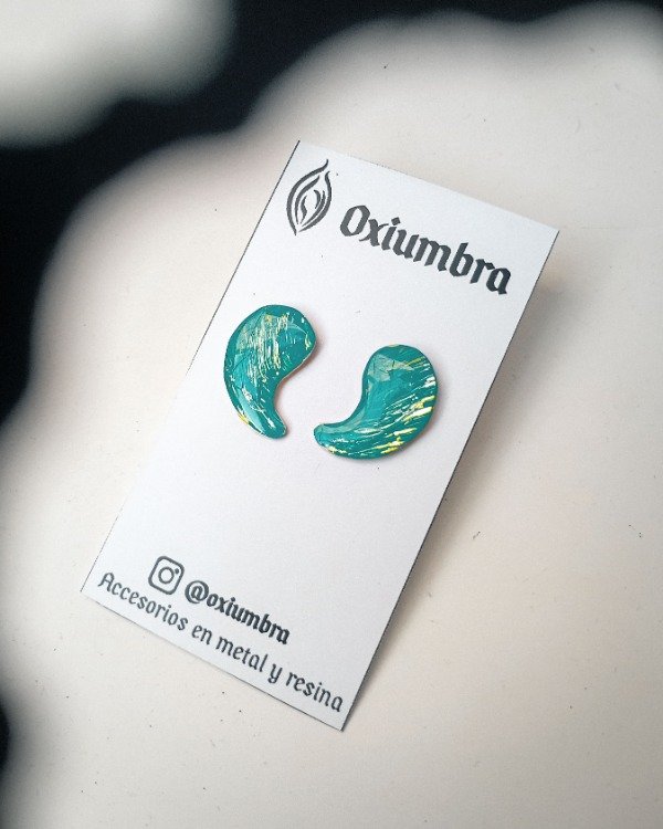 Producto - Aretes Magatama (dorado y turquesa)