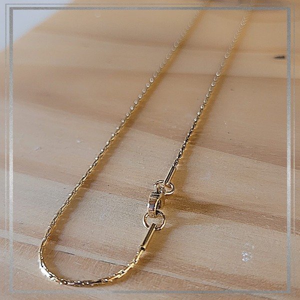 Producto - Cadena semirrígida acero dorado (0.8)