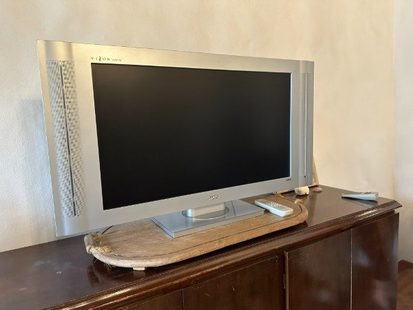 Producto - TV LCD 32 PULGADAS SANYO CON CONTROL #11842
