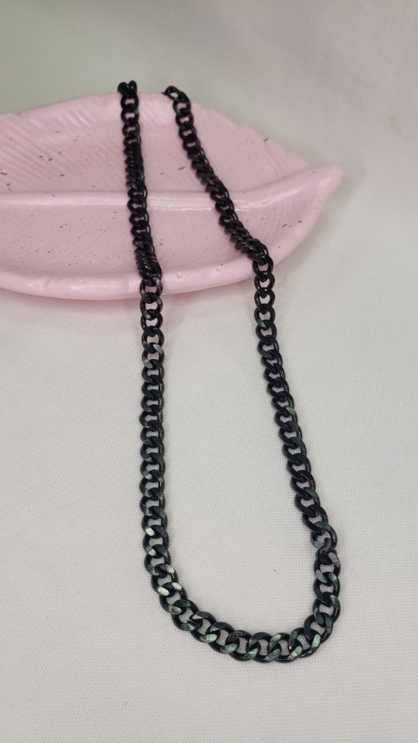 Producto - Cadena negra acero
