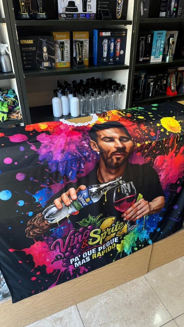 Producto - Capa Estampada Messi vino con sprite