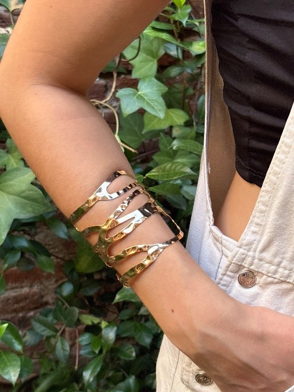 Producto - Brazalete Waves Dorado