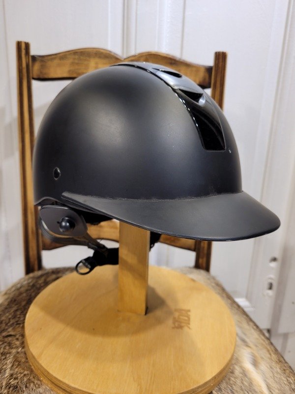 Producto - Casco de equitación regulable negro Talle M - PRECIO: 136X