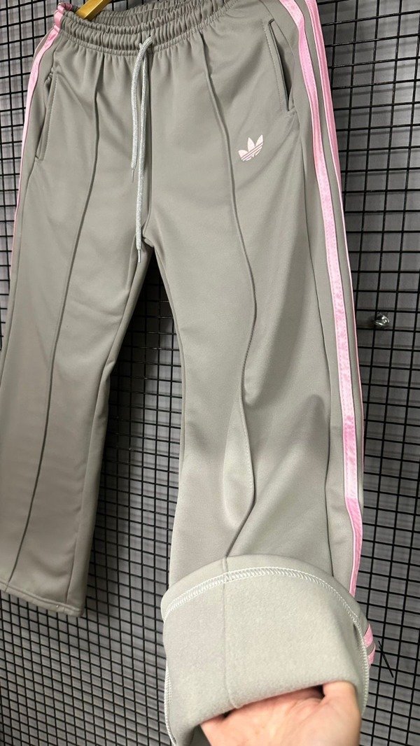 Producto - JOGGINS SOFT 3 TIRAS GRIS/ROSA