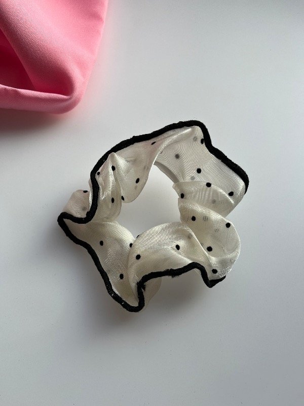 Producto - Scrunchie Puntitos