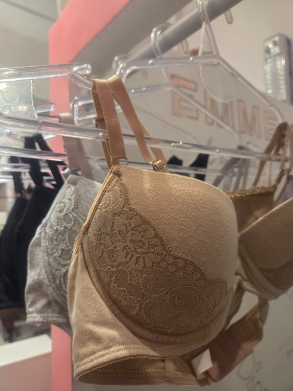 Producto - Modelo TALIA taza soft push up de algodón con regulable