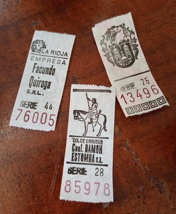 Producto - Boletos de colectivo antiguos - 10 unidades - Blanco y negro