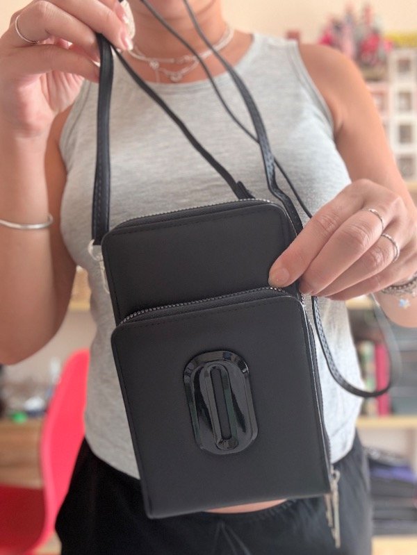 Producto - Portacelular Oreiro Love Negro Art 28639