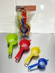 Producto - KIT COLADORCITOS DE PLASTICO COLORIDOS TAMAÑOS DIFERENTES 4PIEZAS (12KIT)