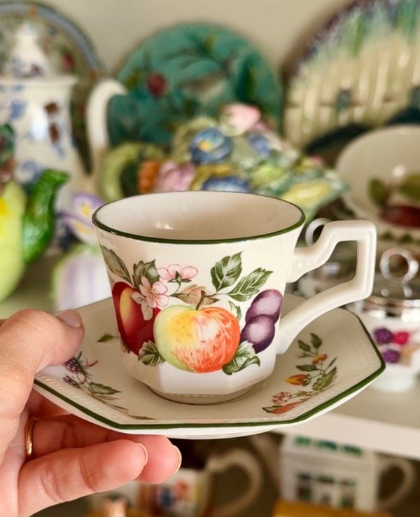 Producto - Taza y plato de café Johnson Bros