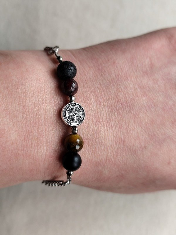 Producto - PULSERA SAN BENITO CON AZABACHE, GRANATE, VOLCÁNICA Y OJO DE TIGRE - Protección - 2