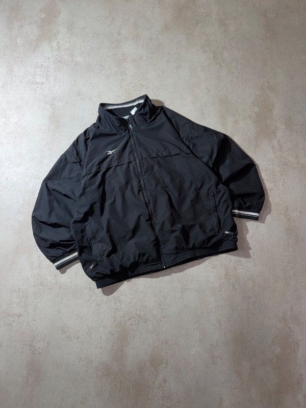 Producto - Campera Reebok T.2XL tira a XL Original