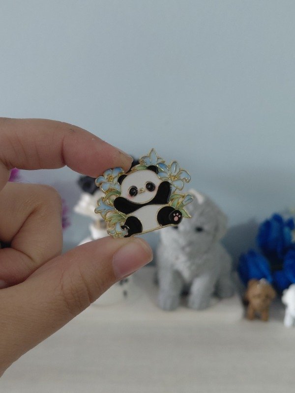 Producto - Pin metalizado - Panda #1891
