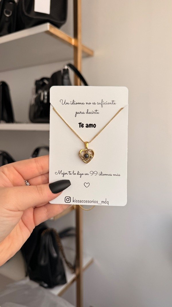 Producto - Collar proyector te amo en 100 idiomas - corazón dorado - 0