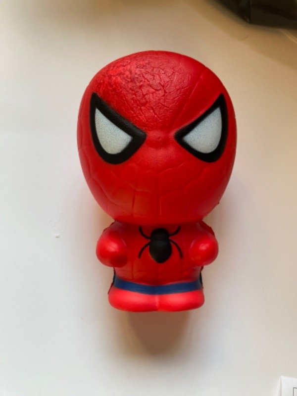 Producto - Squishi hombre araña