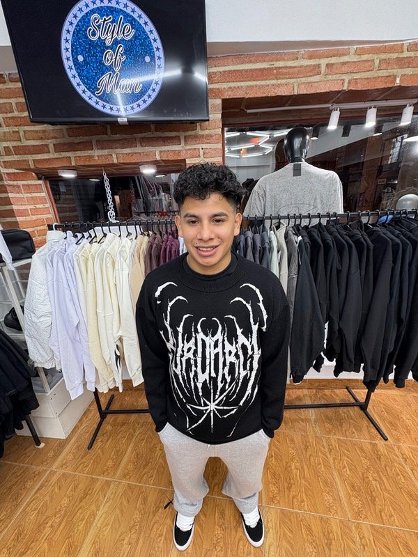Producto - SWEATER GOT NEGRO