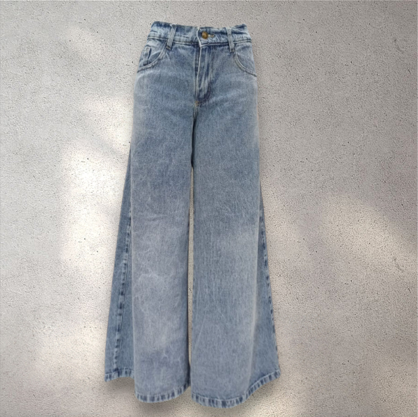 Producto - Jean wide flare celeste nevado