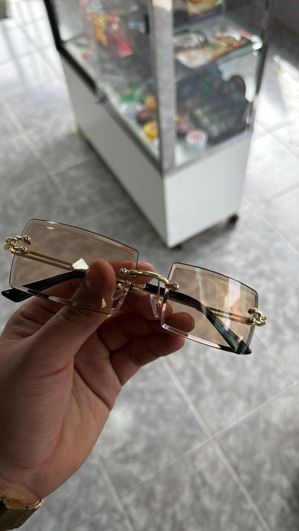 Producto - LENTES CUADRAD0S MARRON CLARO