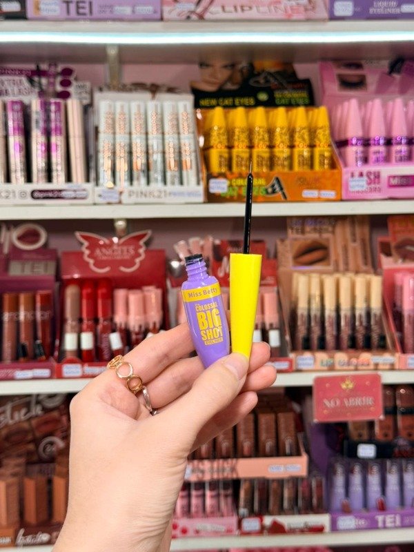 Producto - Delineador Líquido Big Shot - 1