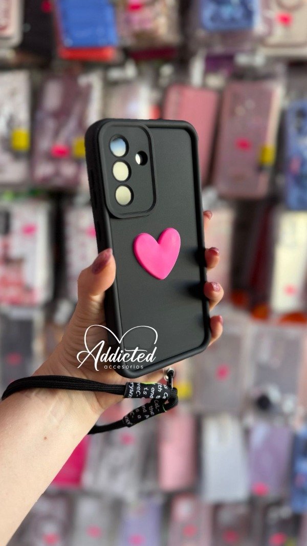 Producto - Case corazon con correa negro