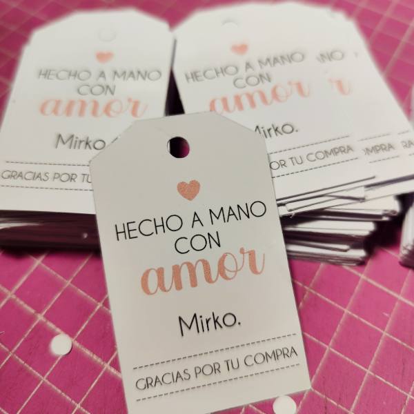Producto - 100 Tags Personalizados (Corte Clásico / Silueta) - 1
