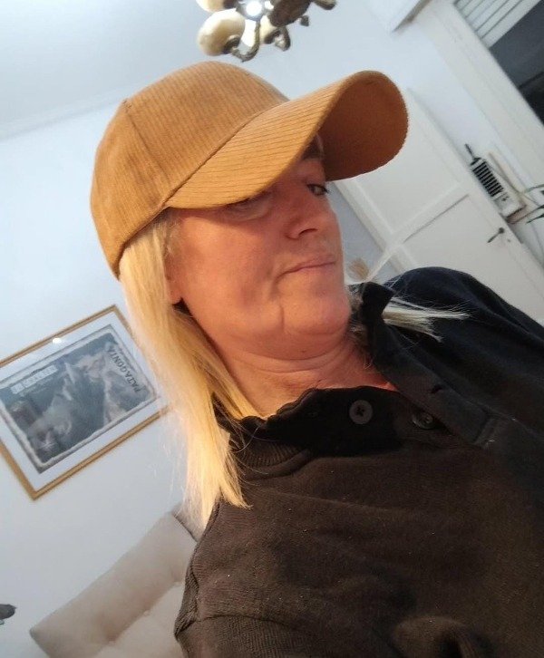 Producto - GORRA CORDEROY CAMEL