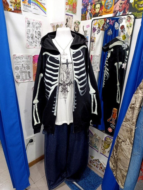 Producto - Campera Esqueleto