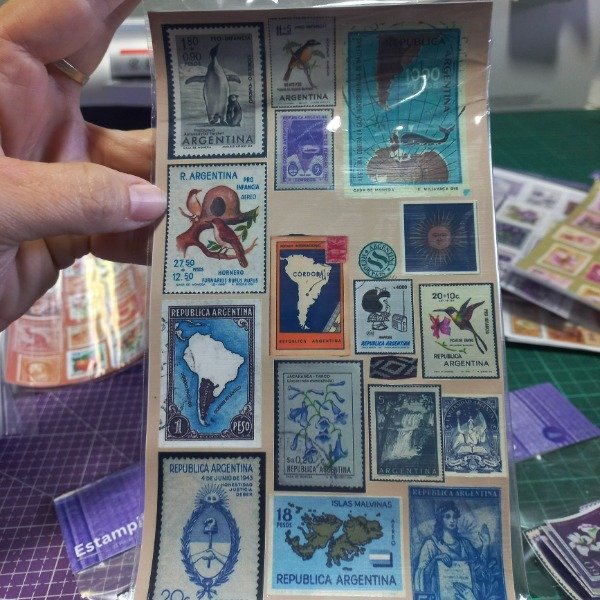 Producto - Plancha grande stickers troquelados. Argentina