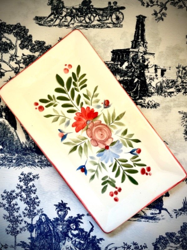 Producto - Fuente con flores vintage