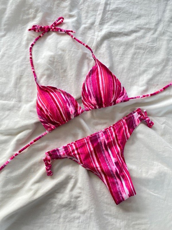 Producto - Bikini estampada con vedetina B101