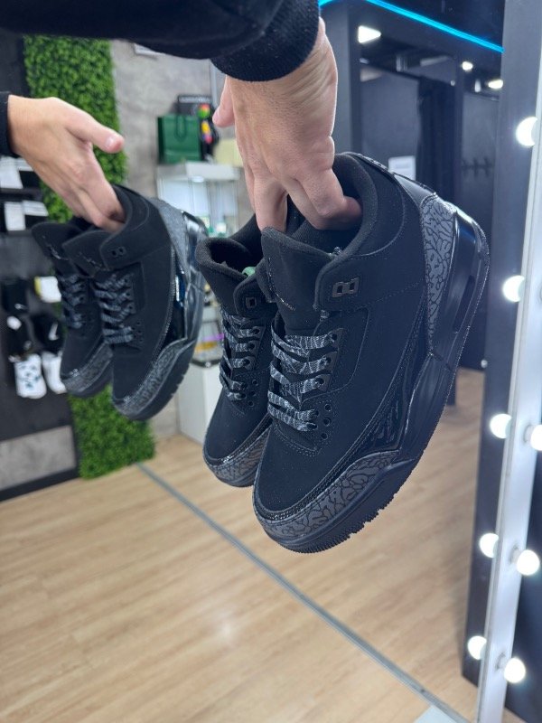 Producto - Retro 3 BLACK CAT
