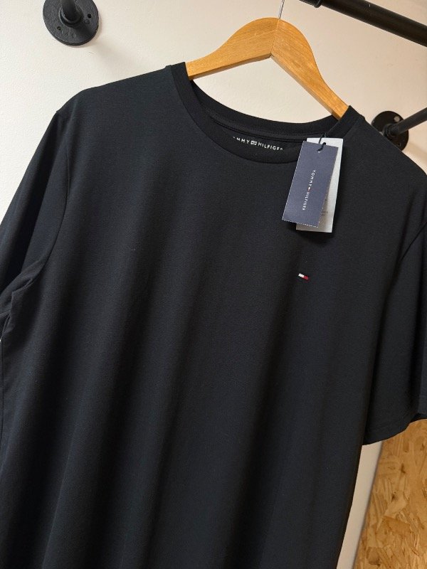 Producto - Remera Tommy quick dry - 0