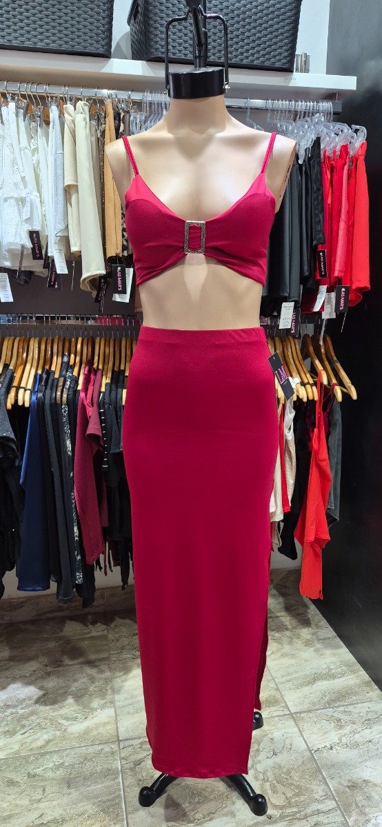 Producto - Pollera larga tajo