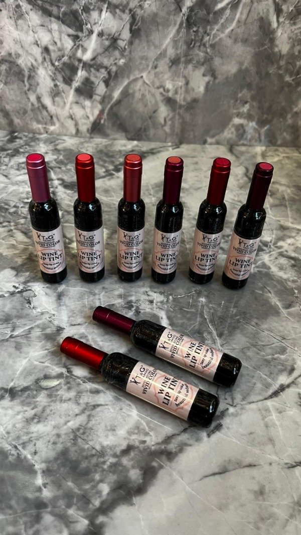 Producto - Labial líquido matte en forma de vino - TyG