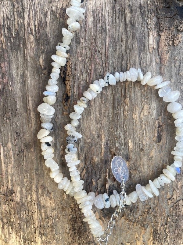 Producto - Gargantilla Amuleto Adularia Armonía y conexión lunar.