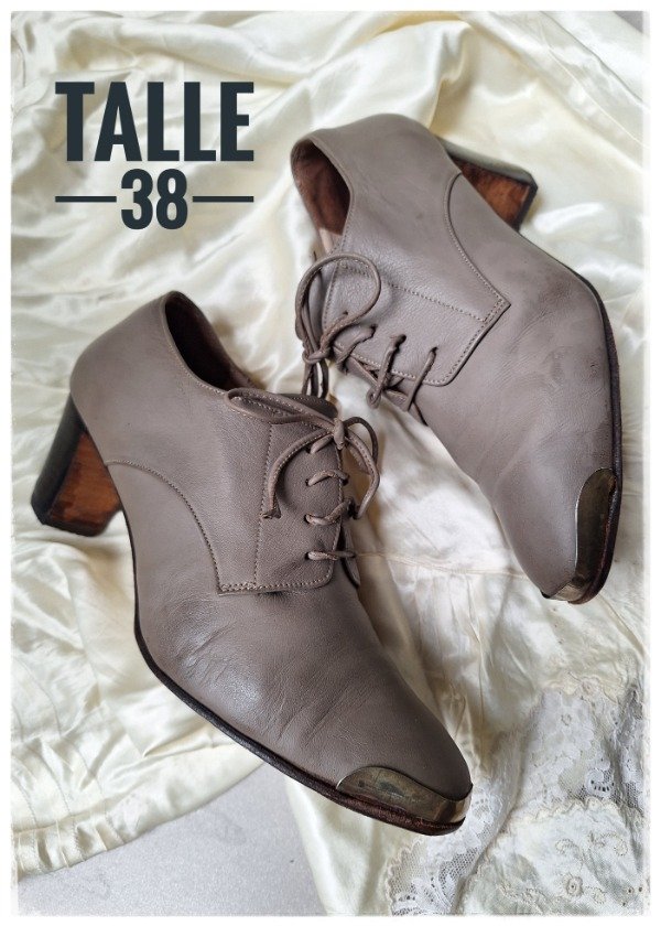 Producto - Zapatos Cerrados Acordonados gris Talle 38