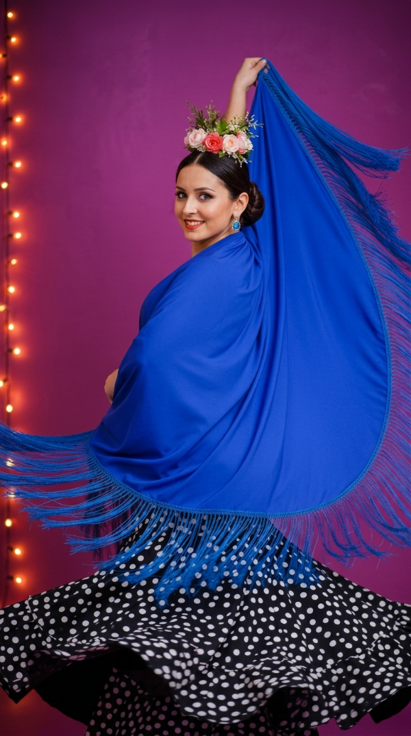 Producto - Mantón Cuadrado 150 cm x 150 cm Azul Con Flecos Artesanales PRE VENTA