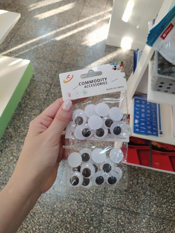 Producto - Bolsita de ojos grandes