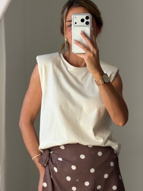 Producto - MUSCULOSA HOMBRERAS NAR