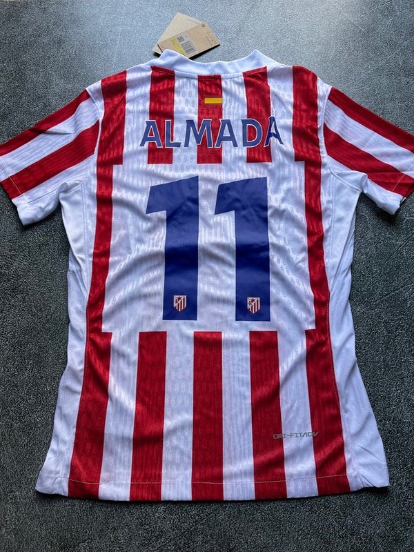 Producto - Atlético de Madrid Local 25/26 11 Thiago Almada