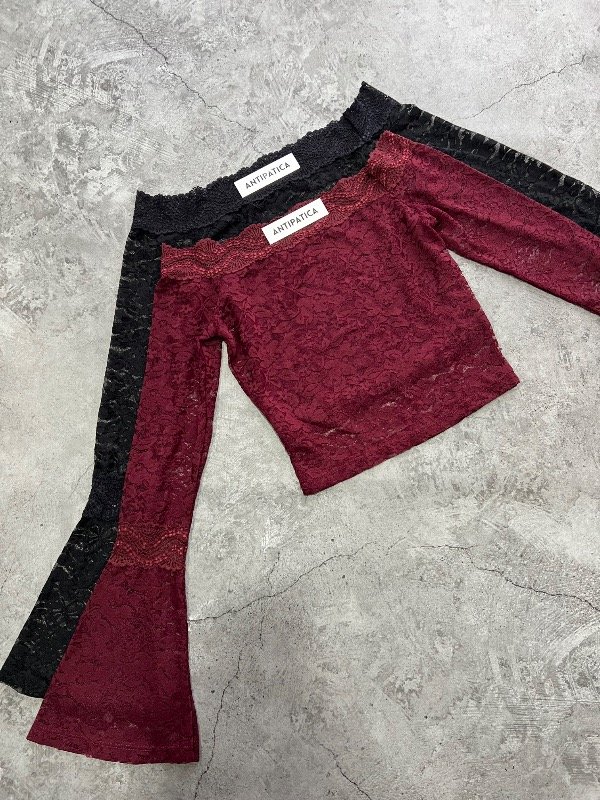 Producto - Cuello bote encaje volados