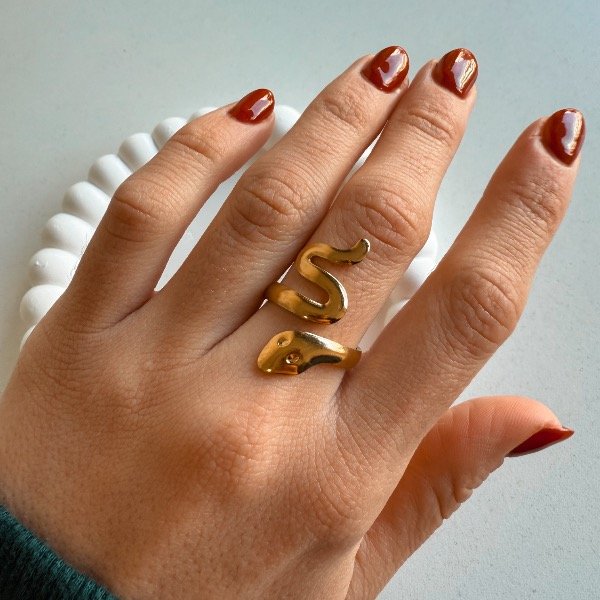 Producto - Anillo víbora dorada gruesa clásica