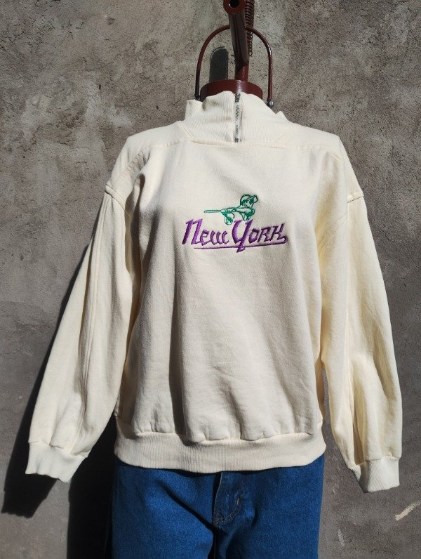 Producto - Buzo NEW YORK natural. (NUEVO)