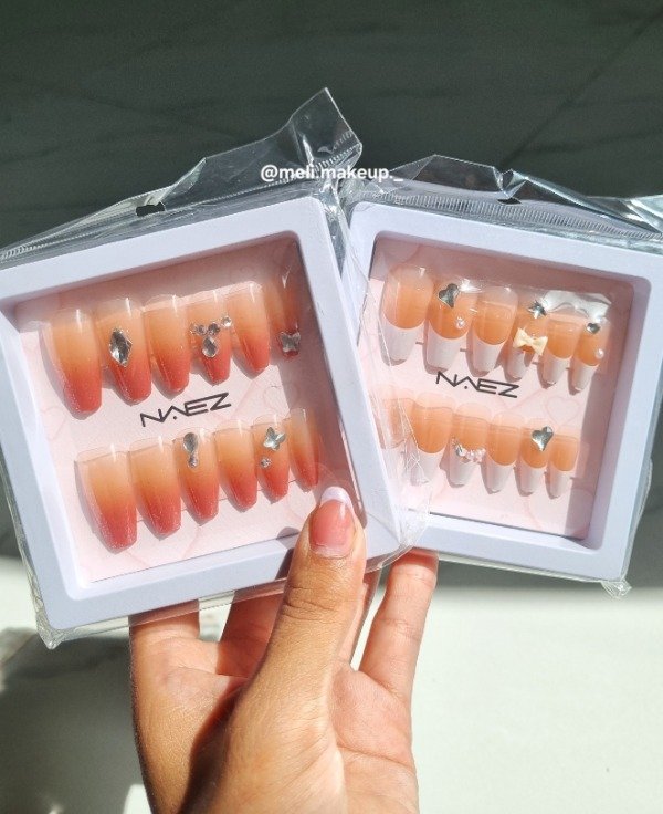 Producto - Press on Nails c/diseño clasico NAEZ