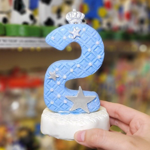 Producto - Vela número de porcelana temática CORONA N 2 color celeste