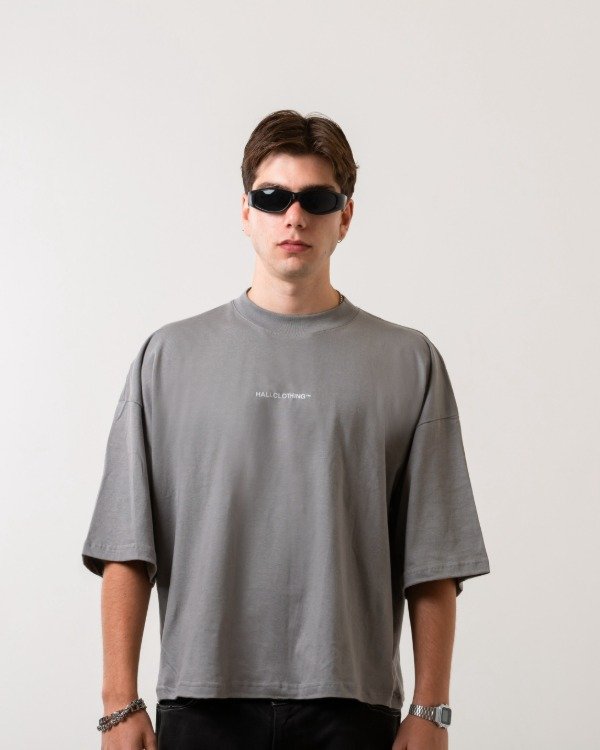 Producto - Remera [ Logo ] gris