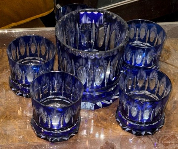 Producto - Hielera y 5 vasos de cristal