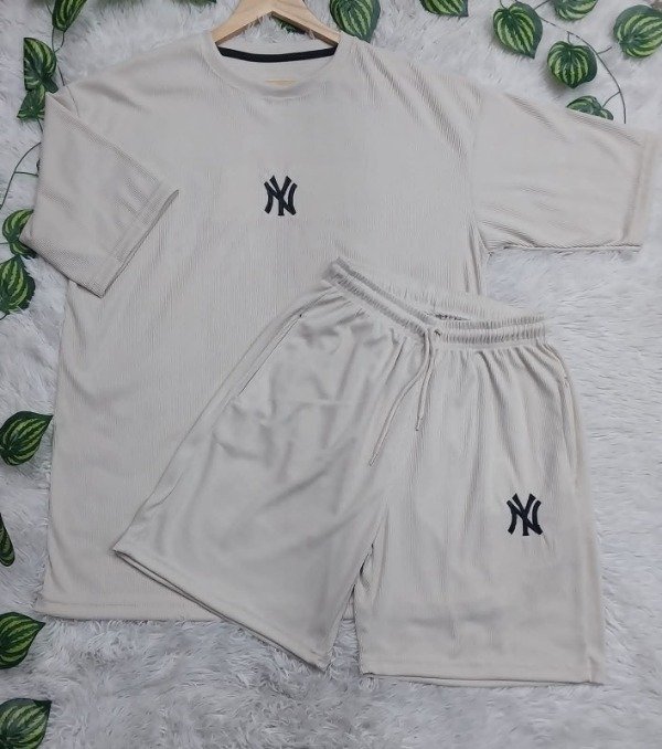 Producto - CONJUNTO BORDADO "NY"