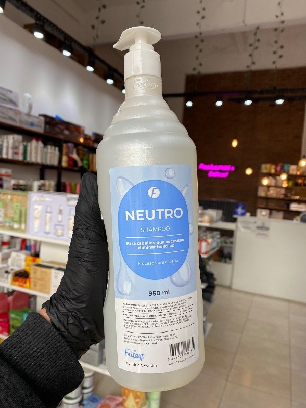 Producto - Shampoo Neutro x970ml  Frilayp